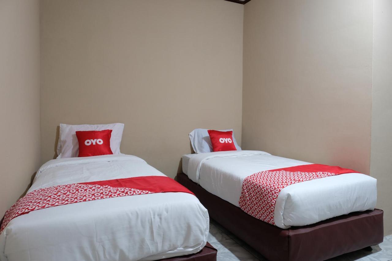 Oyo 1851 Homestay Joss Tanjungbinga ภายนอก รูปภาพ