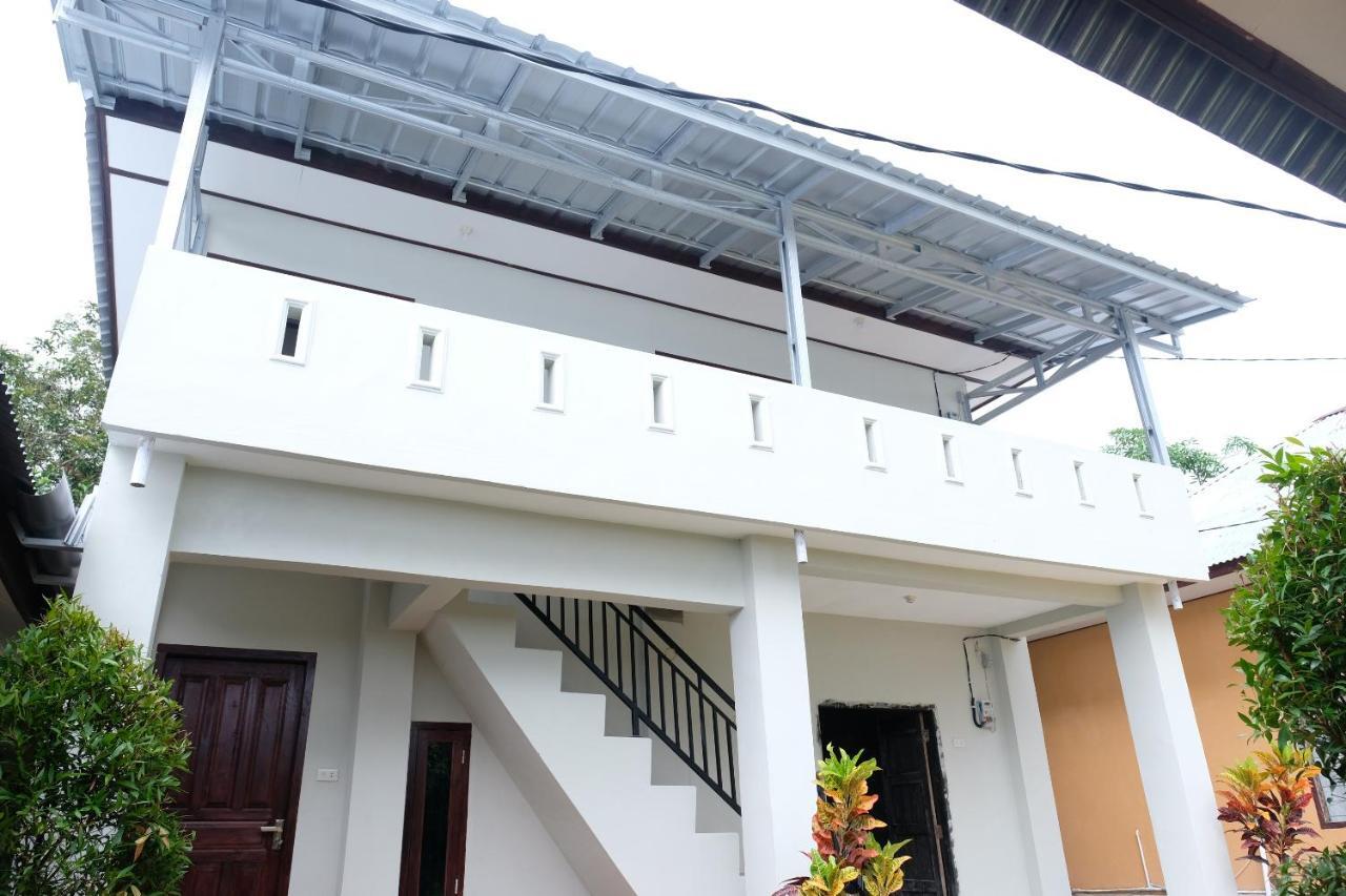 Oyo 1851 Homestay Joss Tanjungbinga ภายนอก รูปภาพ